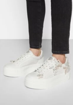 Buffalo Vegan Paired Butterflies - Trainers - White -Fashion Shoe Store 28f38b0812284dac9b54ba08cc550fe1