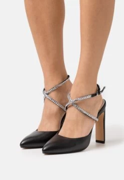 Buffalo Vegan Jolie Queen - Classic Heels - Black