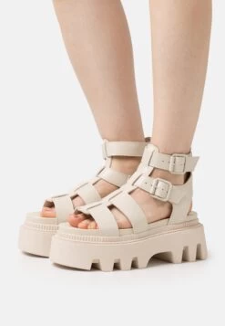 Buffalo Flora Fisher - Platform Sandals - Cream