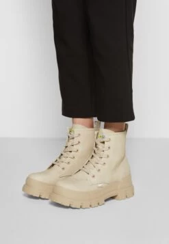 Buffalo Vegan Aspha - Lace-Up Ankle Boots - Cream -Fashion Shoe Store 654aa1864d6f43738daa2707c47c1a7d