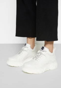 Buffalo Vegan Corin - Trainers - White -Fashion Shoe Store 6afe60b549fa465d9c37db535eef3cbd
