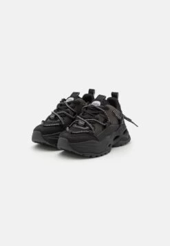 Buffalo Triplet Lace - Trainers - Black -Fashion Shoe Store 6d2260fa9f55443c8ccd68980b1ae731