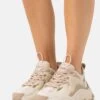 Buffalo Trail One Vegan - Trainers - Beige -Fashion Shoe Store 71f9d02836c64df4b923c2ae1422a7c1