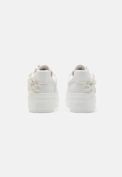Buffalo Paired Dove - Trainers - White 11 Buffalo Paired Dove - Trainers - White -Fashion Shoe Store 8e8687b2b0114a6dab09e56ab78f34e7