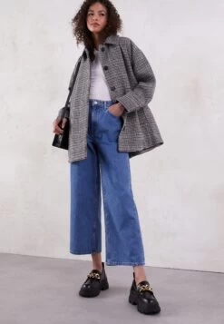 Buffalo Vegan Aspha Loafer Chain - Platform Heels -Fashion Shoe Store b1151b81d9a14a81aa424840b8f7a78a