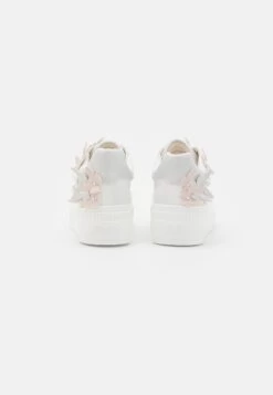Buffalo Vegan Paired Butterflies - Trainers - White -Fashion Shoe Store c4a8154cd0904d5b9143f8fc50413a1c