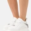Buffalo Corin Chain- Trainers - White/Silver -Fashion Shoe Store c6518c816c7e41a59a784b0e5ef353cc