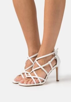 Buffalo Blair Cage Vegan - Sandals - White