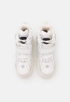 Buffalo High-Top Trainers - White -Fashion Shoe Store d19cea14e5344538a578bbbc4d00442f