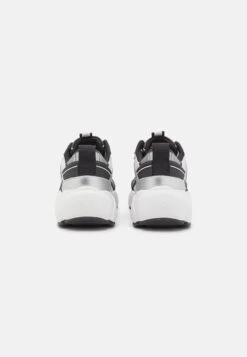 Buffalo Run Jog - Trainers - Silver/Black -Fashion Shoe Store d1d7a9dd89e0460db4b34423529897dc