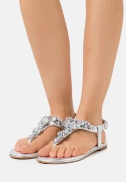 Buffalo Vegan Rhonda - T-Bar Sandals