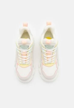 Buffalo Chai - Trainers -Fashion Shoe Store ddb990f9fd14426885e4f4eb89936999