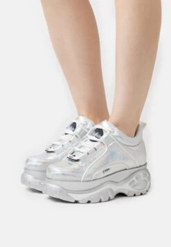 Buffalo Trainers - Silver